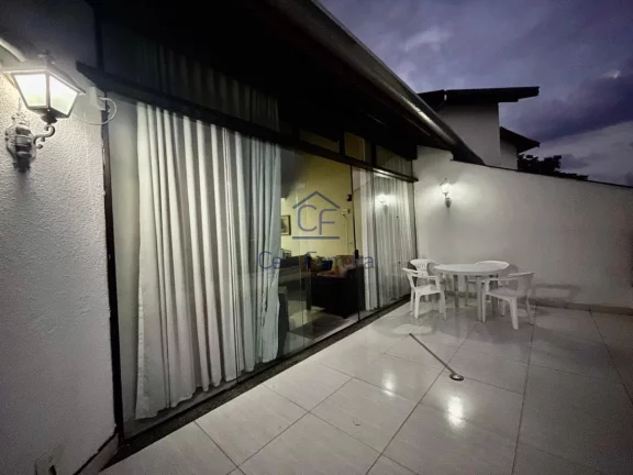 Imagem Linda cobertura duplex com vista espetacular e pé na areia - Martim de Sá - Caraguatatuba/SP