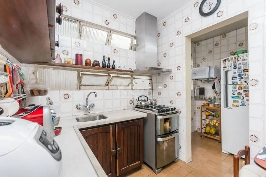 Imagem Cobertura para Venda - 180m², 3 dormitórios, sendo 1 suites, 1 vaga - Petrópolis