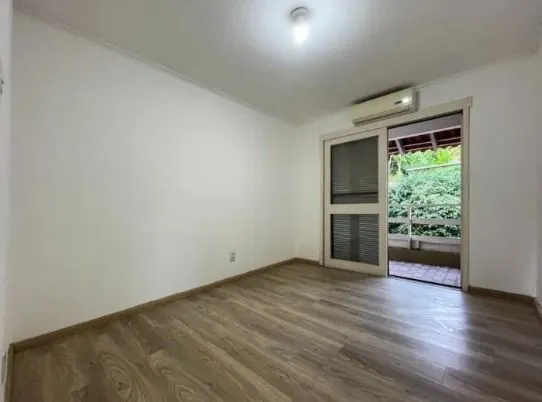 Imagem Casa de Condomínio com 3 Quartos e 2 banheiros à Venda, 83 m² De? R$ 470.000 por R$ 399.000 na Zona sul de Porto Alegre