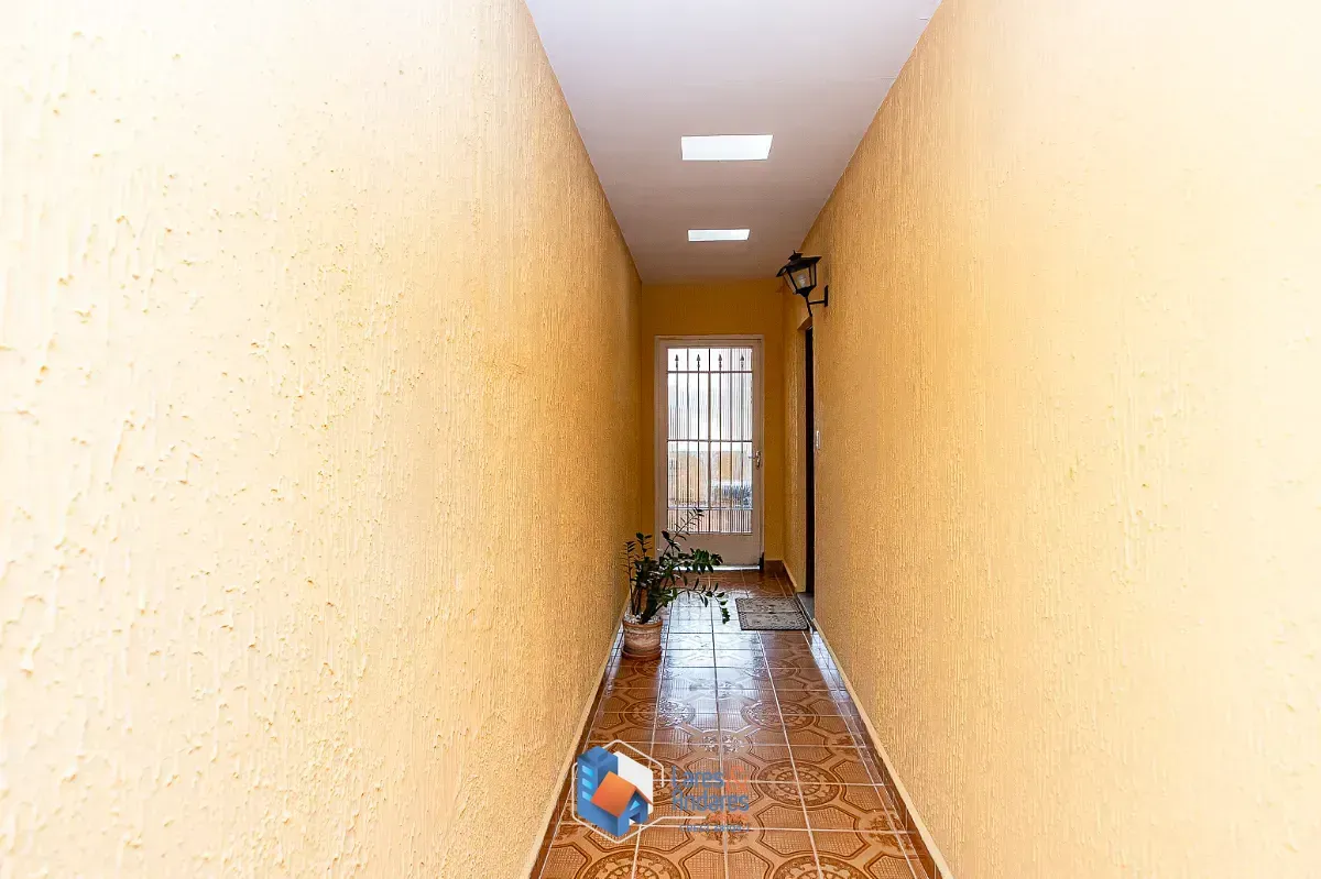 Imagem Sobrado para venda em Jardim Umuarama com 3 quartos, sendo 1 suíte, 396m²