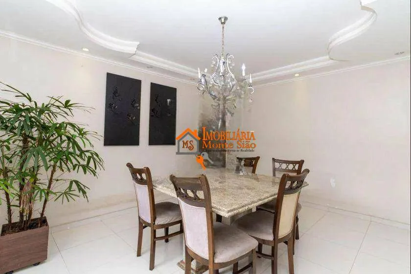Imagem Sobrado com 3 dormitórios à venda, 200 m² por R$ 1.100.000,00 - Cocaia - Guarulhos/SP