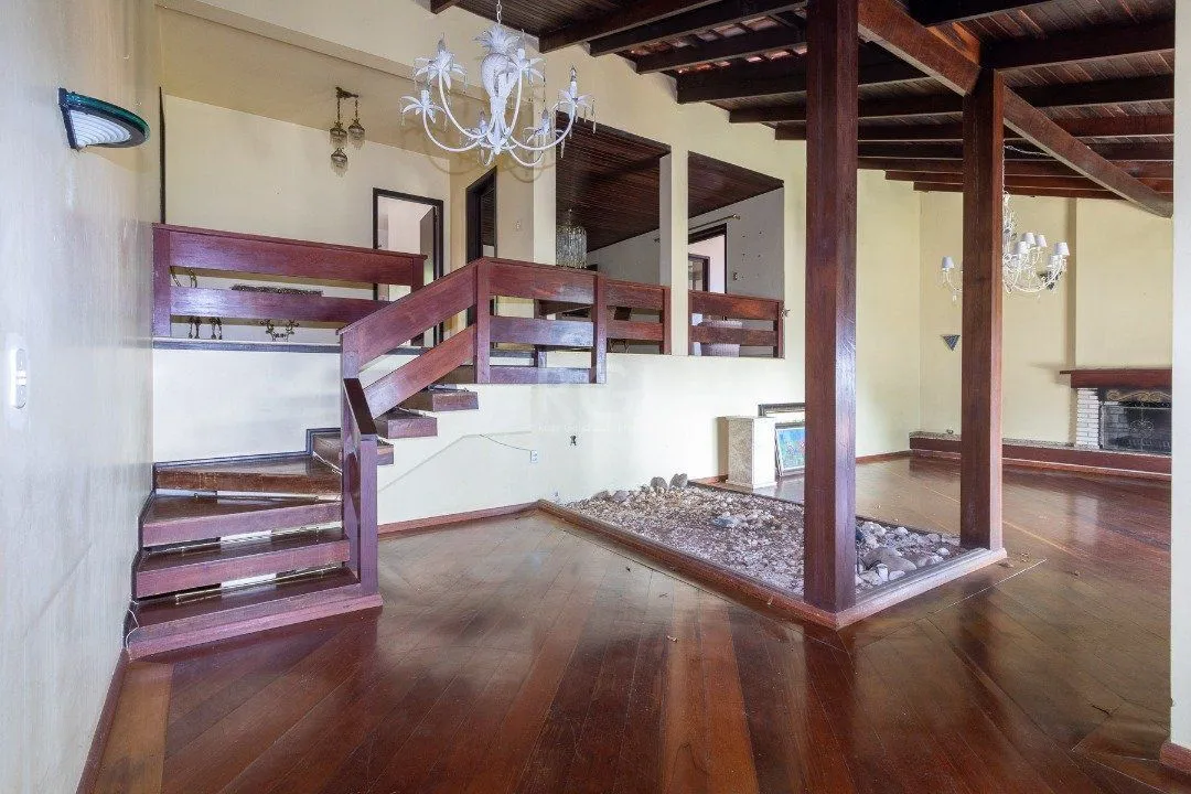 Imagem Casa para Venda - 500m², 4 dormitórios, sendo 1 suites, 4 vagas - Vila Conceição