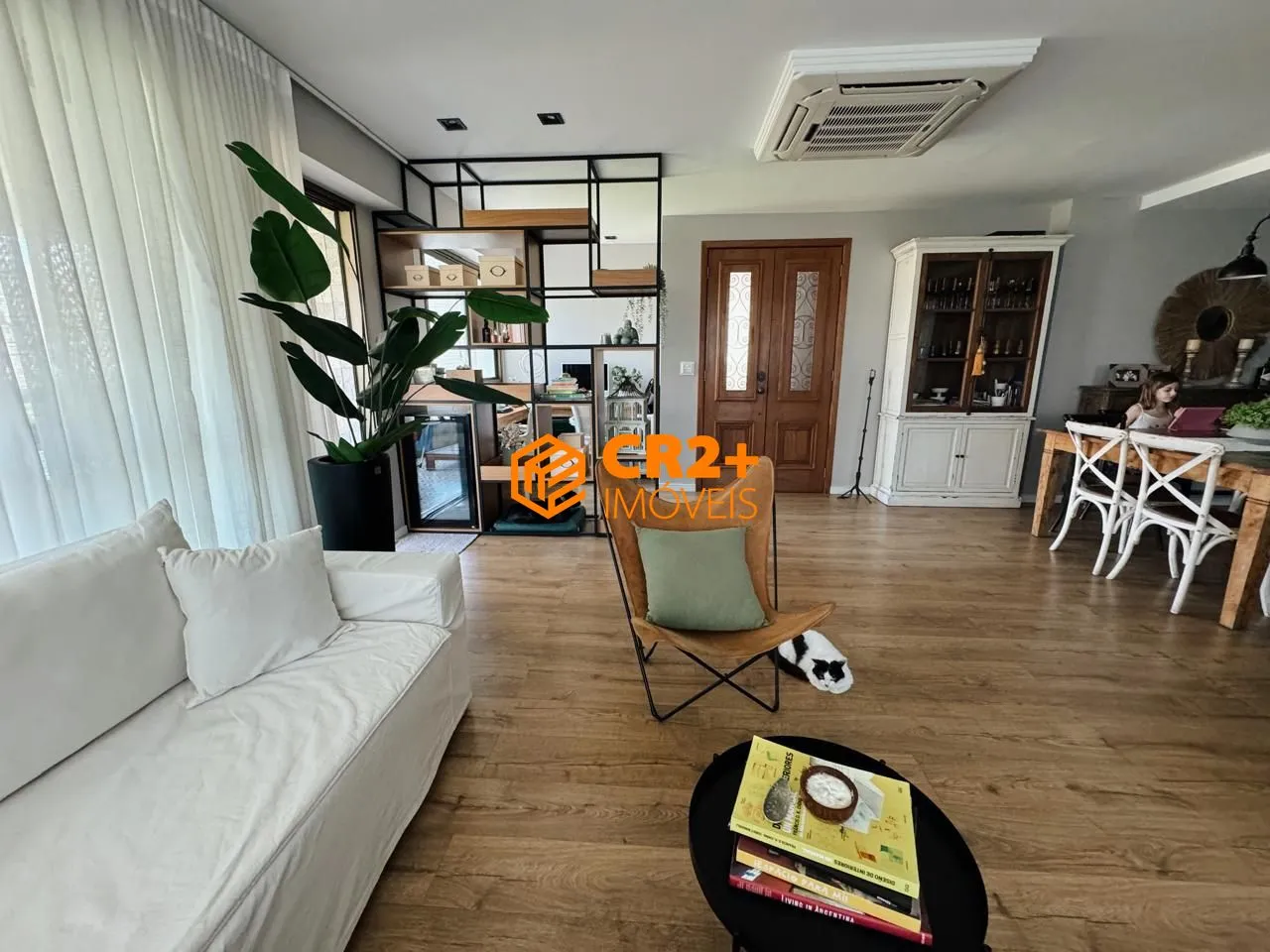 Imagem APARTAMENTO EXCLUSIVO À VENDA | 151 m² | 1 apartamento por andar | 3 vagas de ga