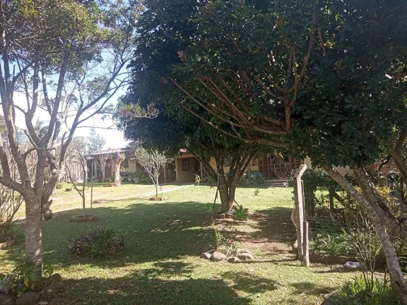 Imagem EXCELENTE!!! Sítio com 1000m², Casa, Salão de festas, Piscina, Águas Claras
