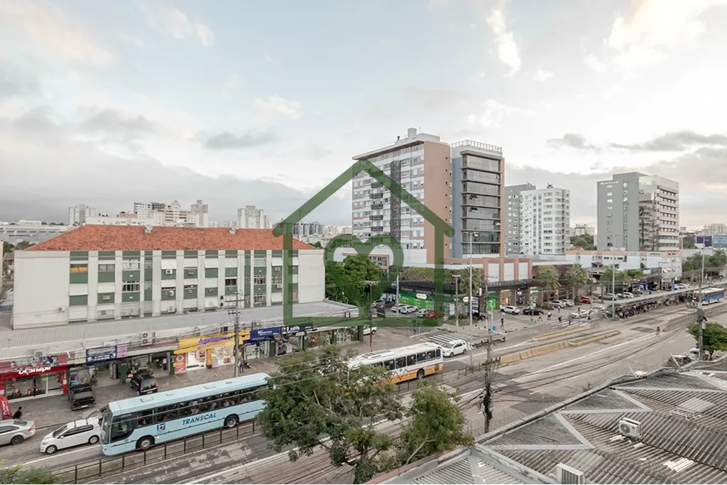 Imagem Descubra o seu novo lar em Porto Alegre! Este excelente apartamento de 130 metros quadrados, localiz...