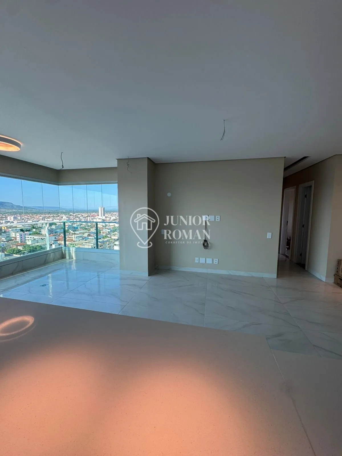 Imagem APTO ALTO PADRÃO COM 3 DORM NO EDIFÍCIO SANTORINI LAZER COMPLETO - BAIRRO RENATO GONÇALVES BARREIRAS/BA