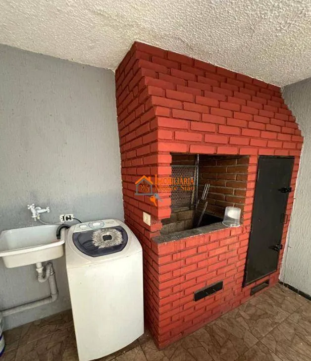 Imagem Sobrado com 5 dormitórios à venda, 155 m² por R$ 636.000,00 - Jardim Vila Galvão - Guarulhos/SP