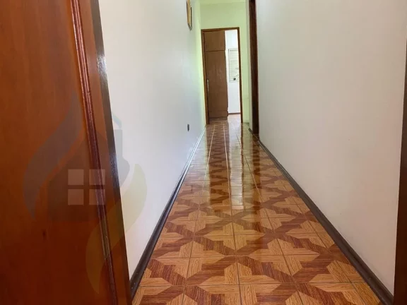 Imagem Casa de 3 dormitórios sendo 3 suítes, 5 banheiros, 2 vagas, com 202m² Jardim São Caetano, São Caetano do Sul