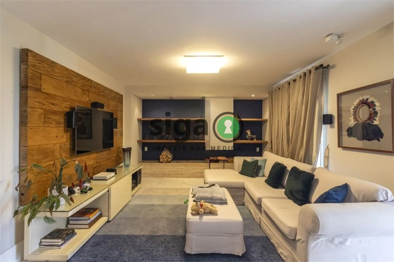 Imagem Apartamento de Alto Padrão com 4 Suítes e 5 Vagas em Moema.