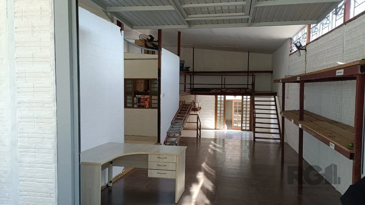 Imagem casa mista com 2 vagas na cavalhada Porto Alegre /RS