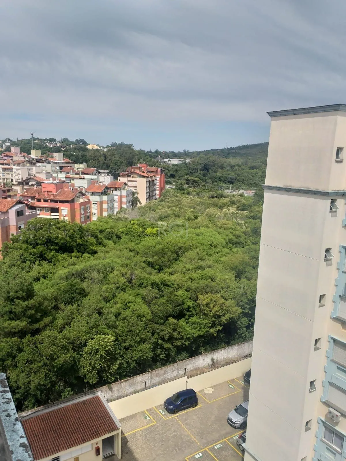 Imagem Cobertura para Venda - 134.45m², 3 dormitórios, sendo 1 suites, 2 vagas - Cavalhada