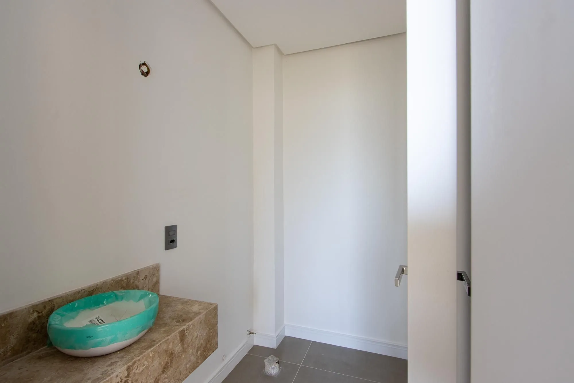Imagem Casa em condomínio com conforto e exclusividade no bairro Tristeza