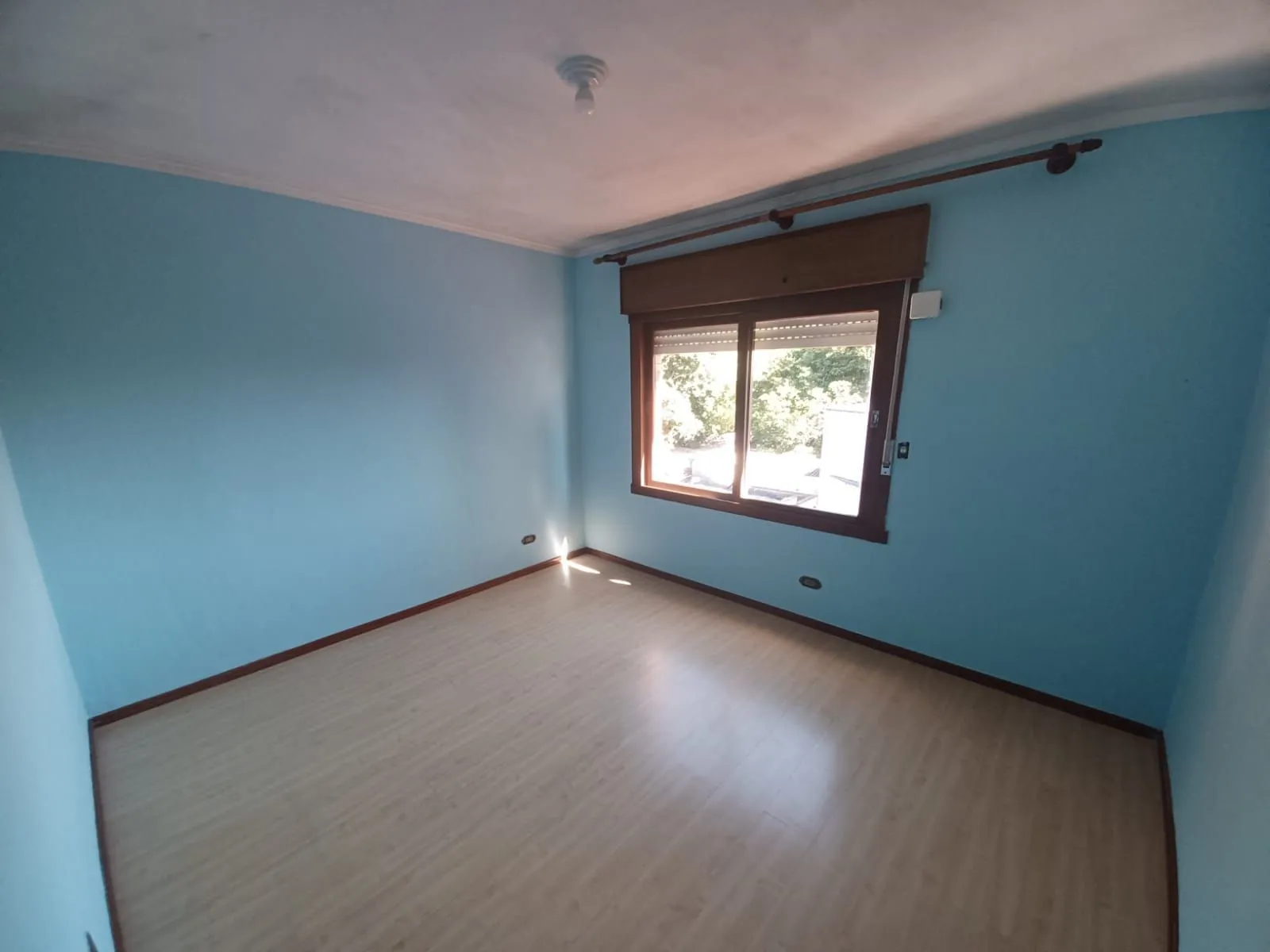 Imagem Cobertura de 2 quartos, 2 banheiros e 1 vaga de garagem no bairro Menino Deus