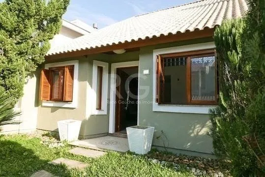 Imagem Excelente casa de 155m² e 3 dormitórios.