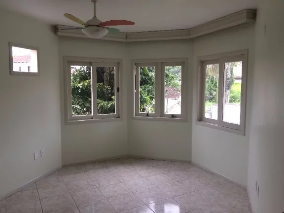 Imagem CASA RESIDENCIAL em São Francisco do Sul - SC, Água Branca