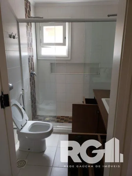 Imagem VENDA - ÓTIMA CASA EM CONDOMÍNIO NA ZONA SUL