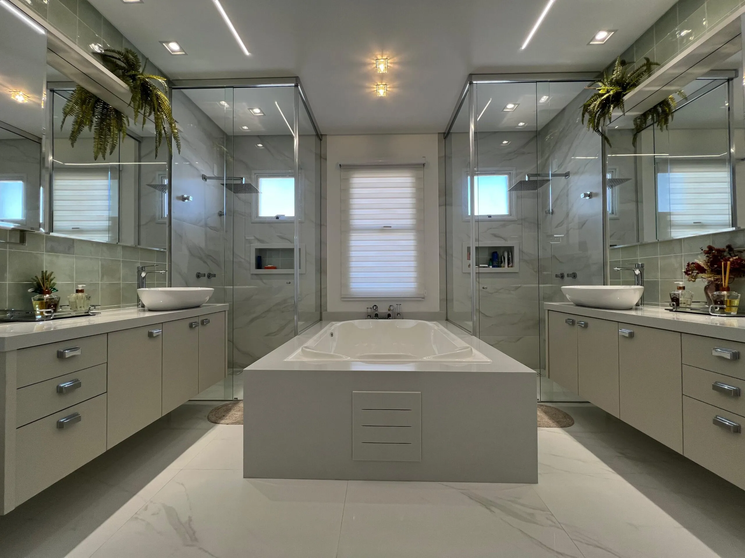 Imagem Apartamento à venda com 305m2 por R$ 7.495.000,00