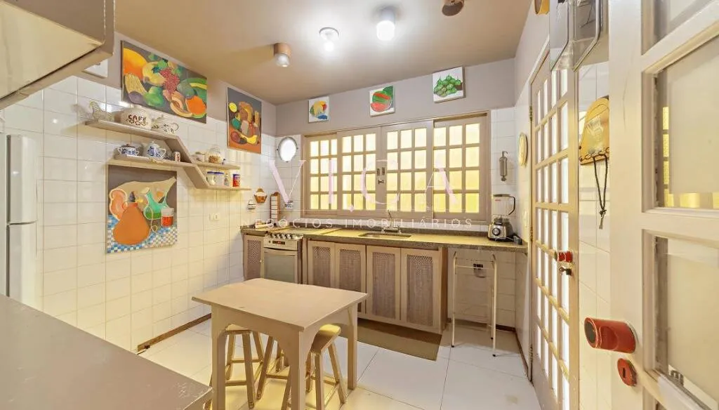 Imagem Casa com 3 dormitórios a venda, 250m² por R$ 2.499.000,00 - Alphaville/SP