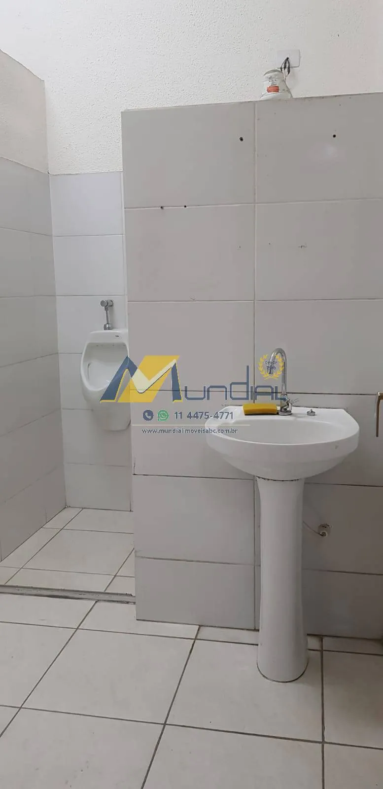 Imagem Salão Comercial 150m² com 2 Vagas e Excelente Visibilidade