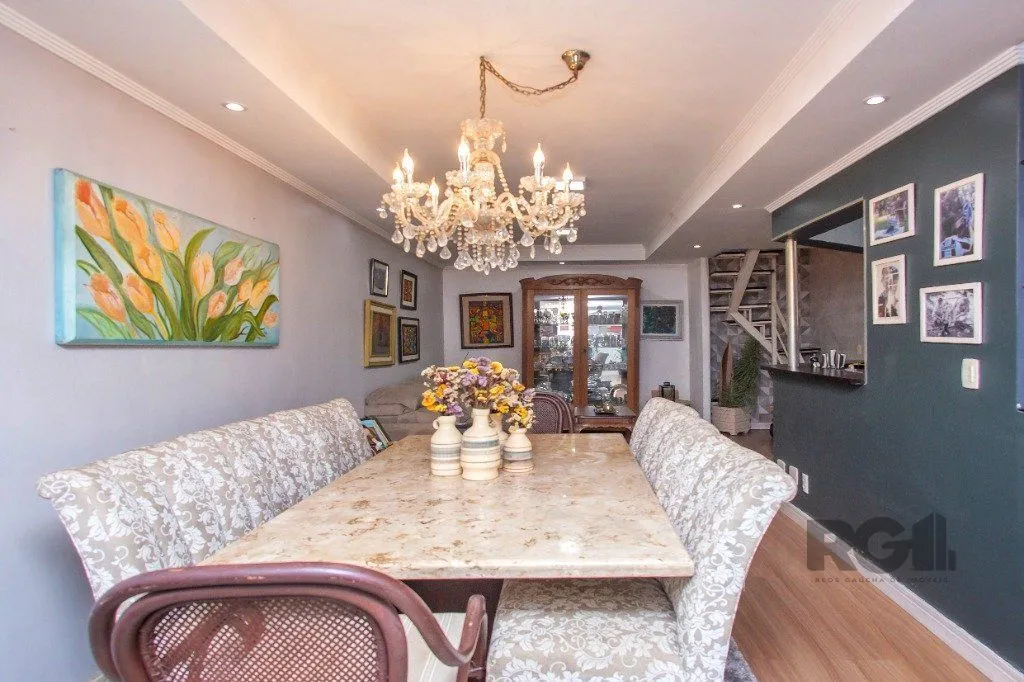 Imagem Casa em condomínio de 177m², 3 dormitórios, 1 vaga no bairro Ipanema
