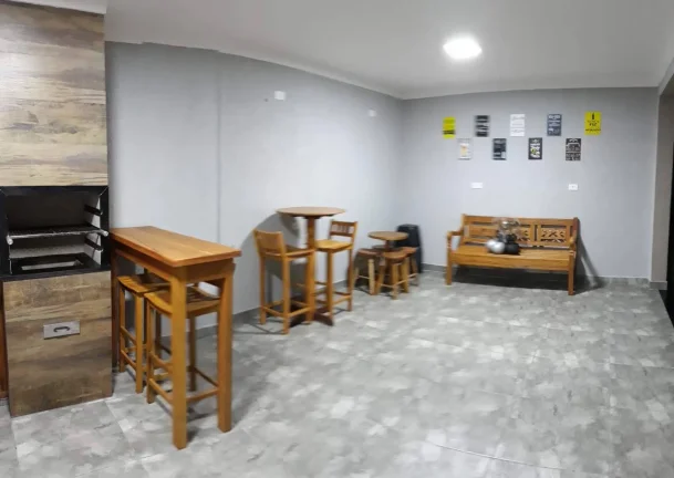 Imagem Sobrado com 200 m² sendo 2 Dormitorios e 2 Suítes e 2 Vagas de Garagens