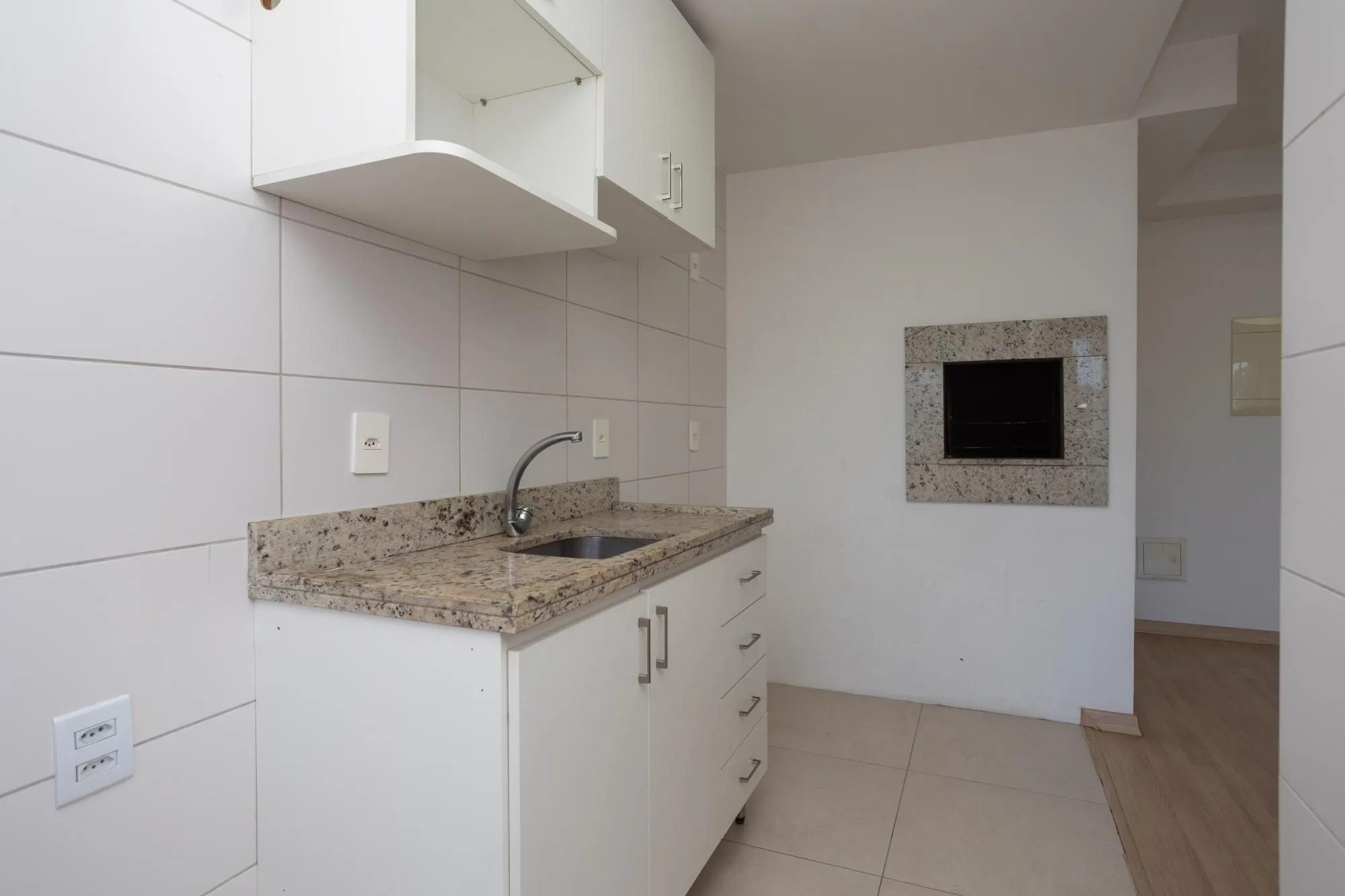 Imagem 1 dormitório com garagem e total infraestrutura de lazer e segurança