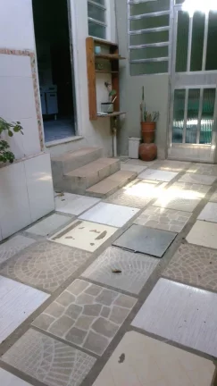 Imagem VENDO CASARÃO EM ARARUAMA, ÁREA TOTAL 525 m²-COQUEIRAL
