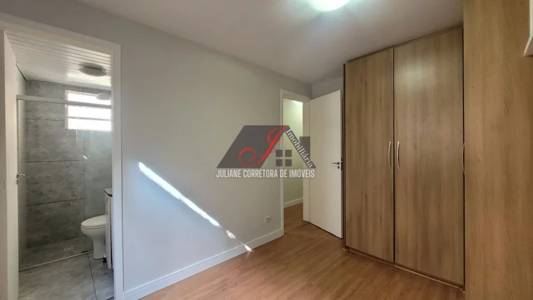 Imagem Apartamento térreo, 02 quartos sendo um suíte, a venda no bairro Portão em Curitiba.