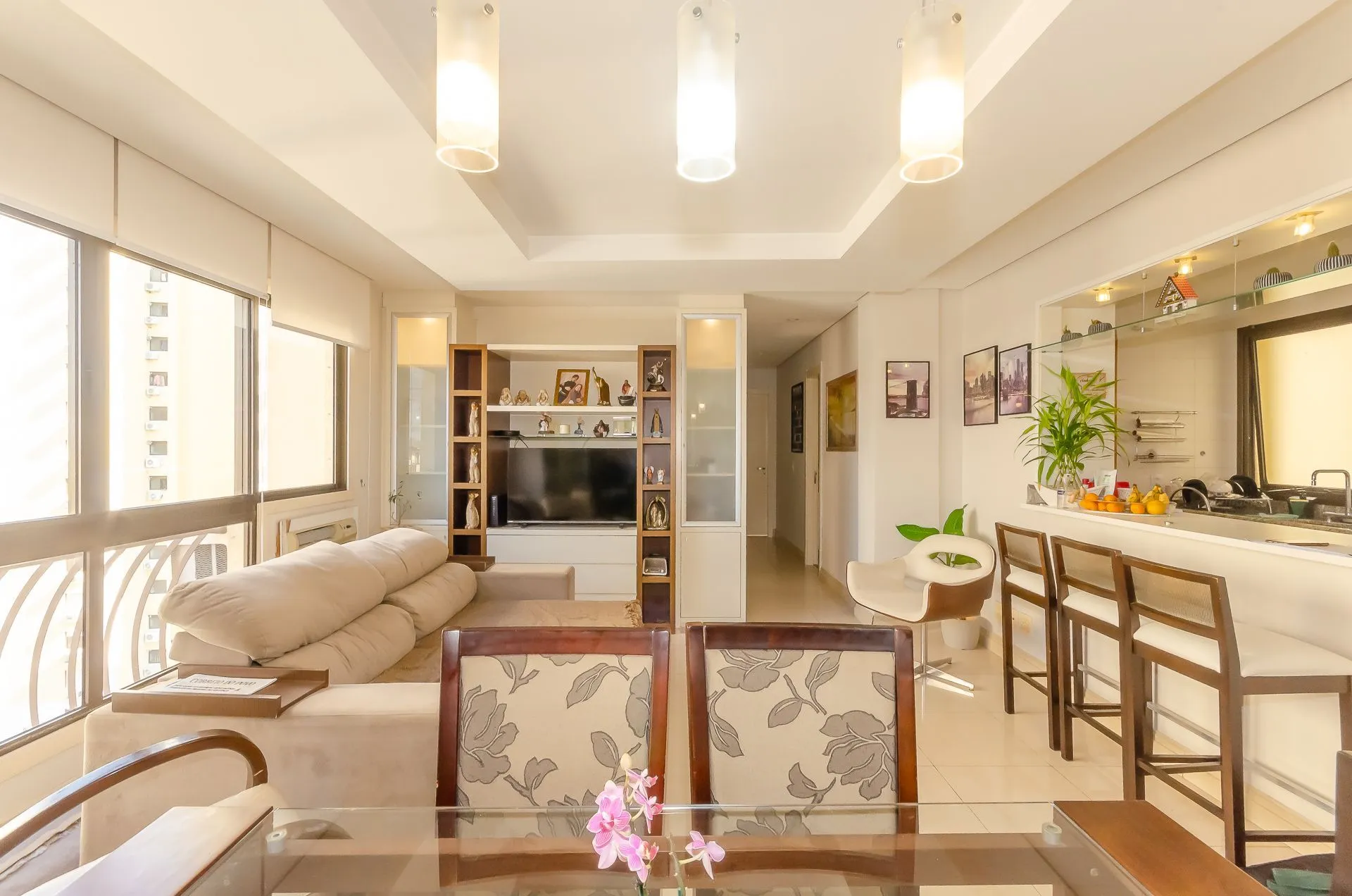 Imagem Santa Barbára Apartamento mobiliado de 3 dormitórios no bairro Passo da Areia