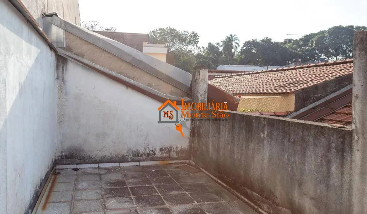 Imagem Casa com 3 dormitórios à venda, 240 m² por R$ 675.000 - Vila Augusta - Guarulhos/SP