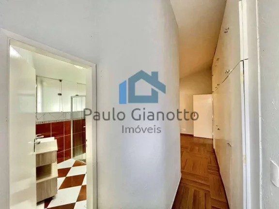 Imagem Oportunidade Ùnica em Condomínio na Granja Viana