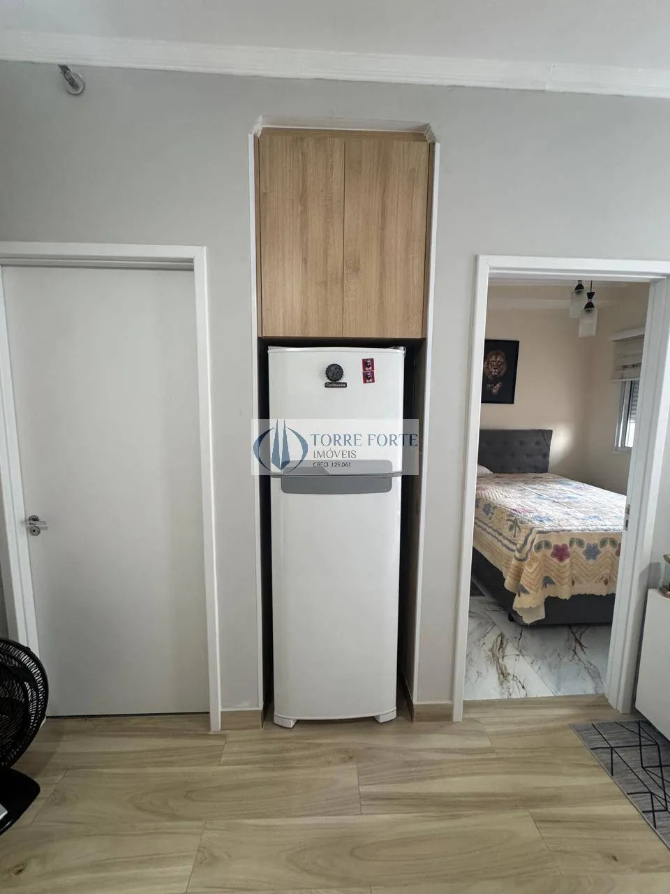 Imagem Lindo Apartamento Mobiliado com 1 dormitorio 1 vaga, varanda na Penha .