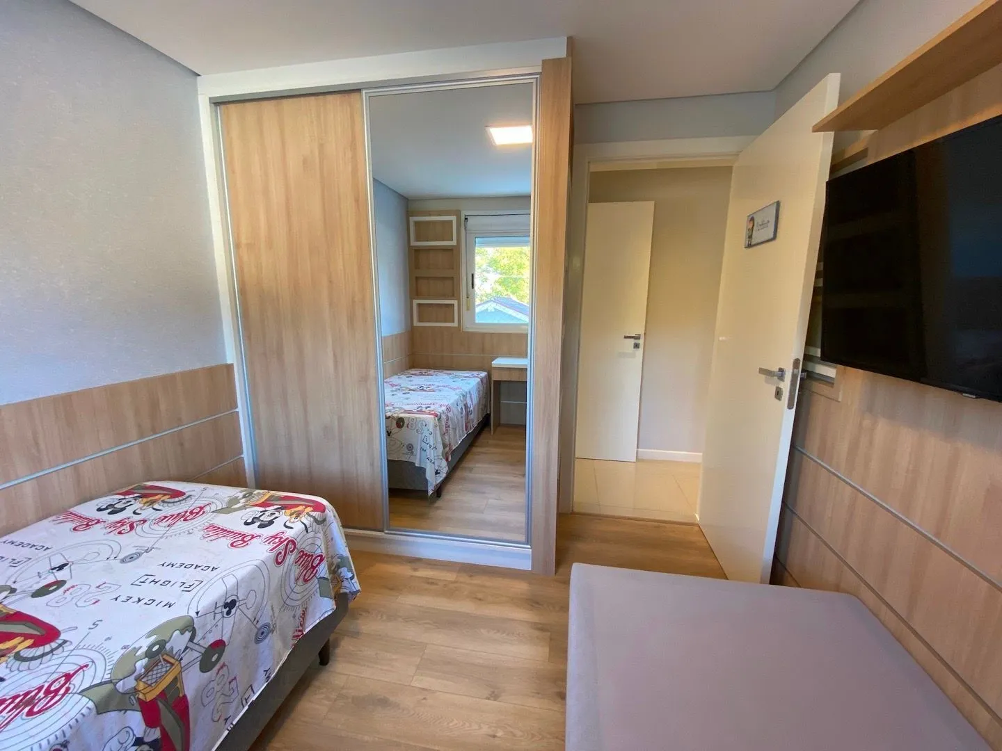 Imagem OPORTUNIDADE: Apartamento com 3 dormitórios MOBILIADO, 90 m² por R$ 675.000 - Nossa Senhora das Graças - Canoas/RS