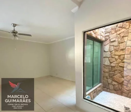 Imagem Casa Mary Dota 3 Dormitórios sendo 1 Suíte 2 vagas de garagem
