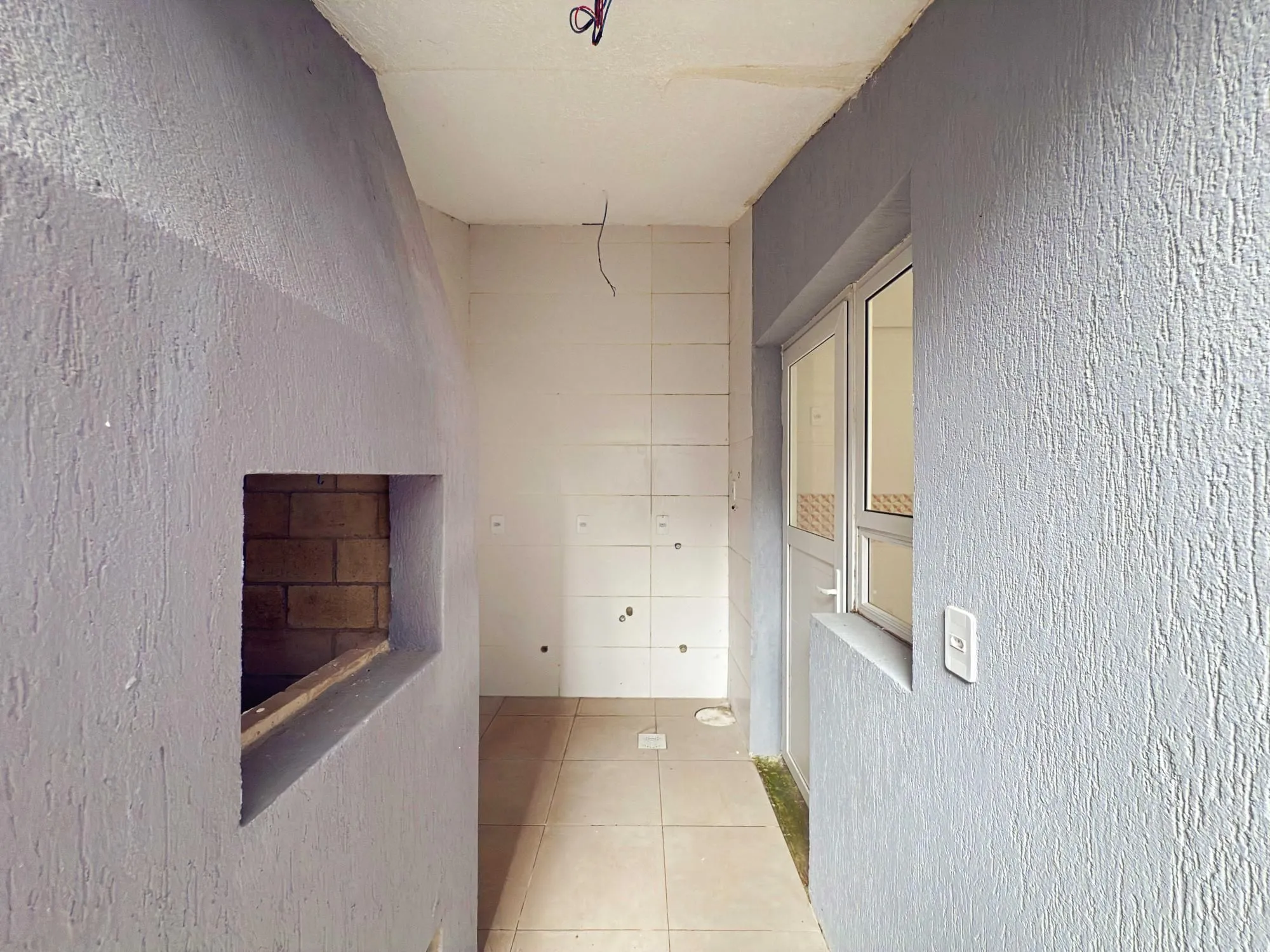 Imagem Vende-se casa em condomínio com 4 dormitórios (2 suítes), 3 vagas - Tristeza