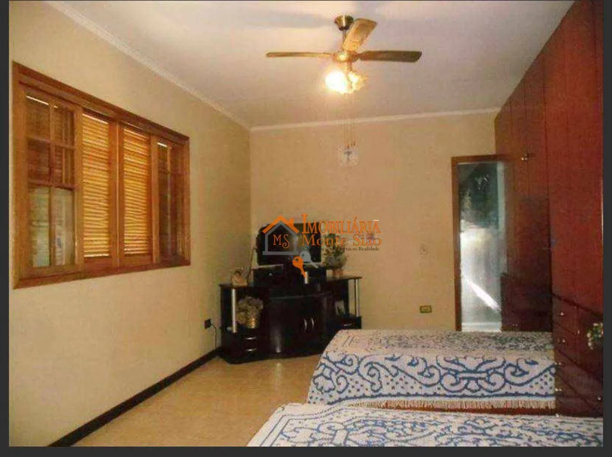 Imagem Sobrado com 3 dormitórios à venda, 250 m² por R$ 550.000,00 - Parque Uirapuru - Guarulhos/SP