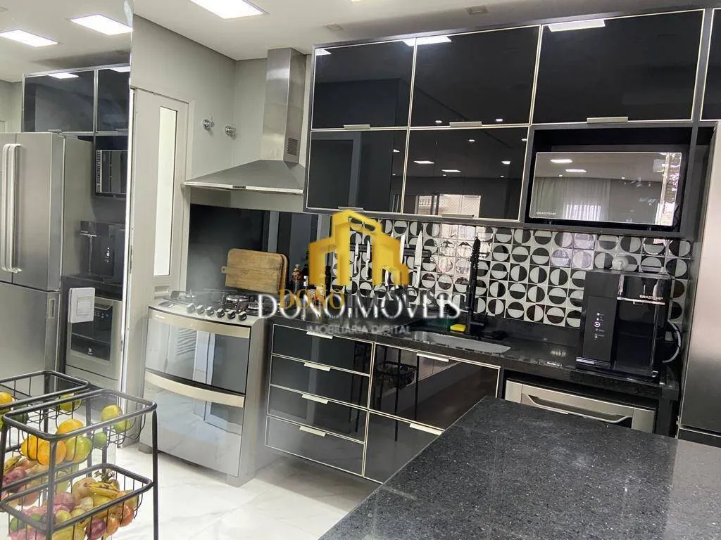 Imagem Apartamento 117 m² na Av. Portugal | 3 Dorms | 1 Suíte