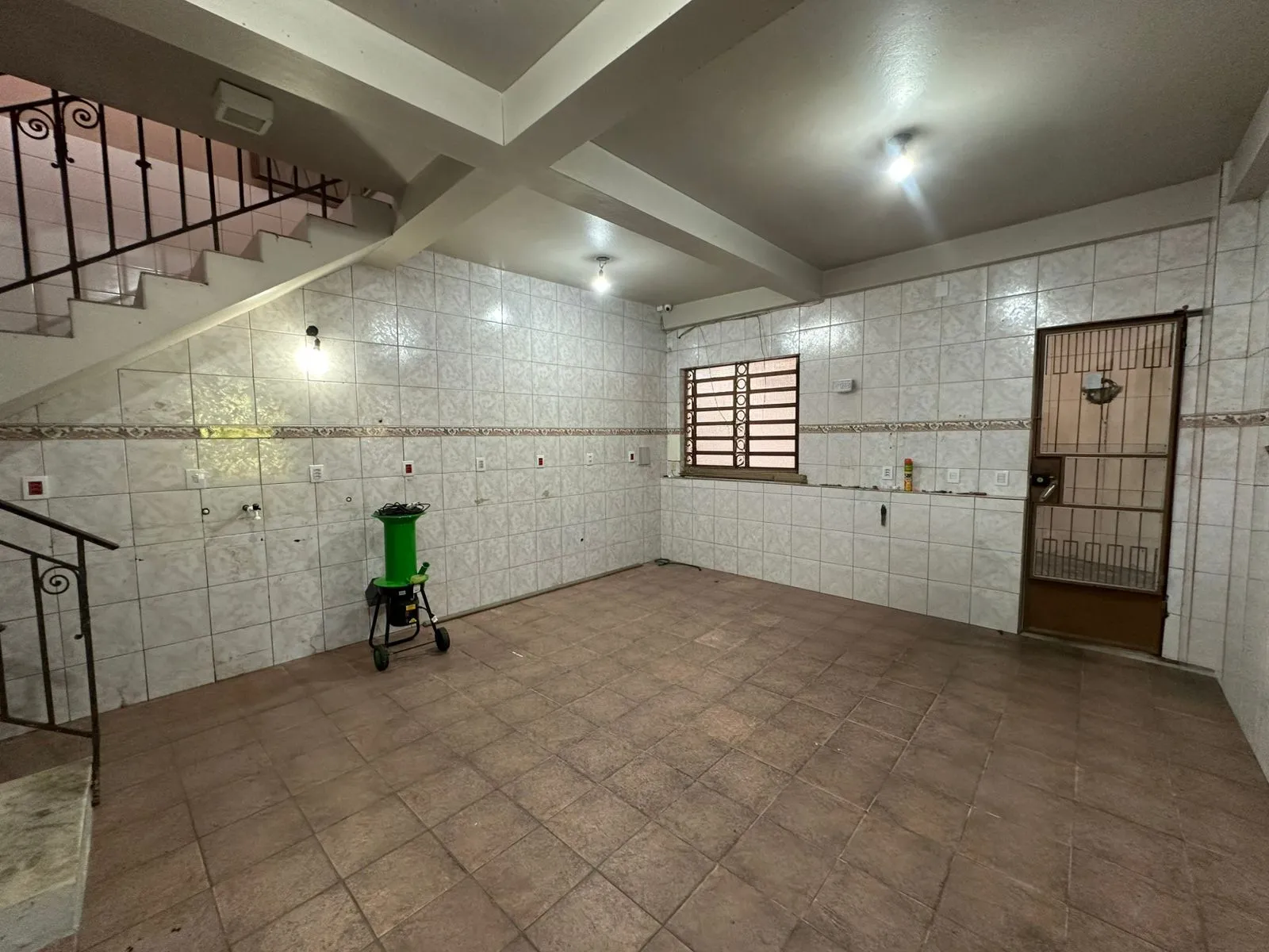 Imagem Casa à Venda no Bairro Cascata - 3 Dormitórios, Suíte, Piscina e Área de Lazer