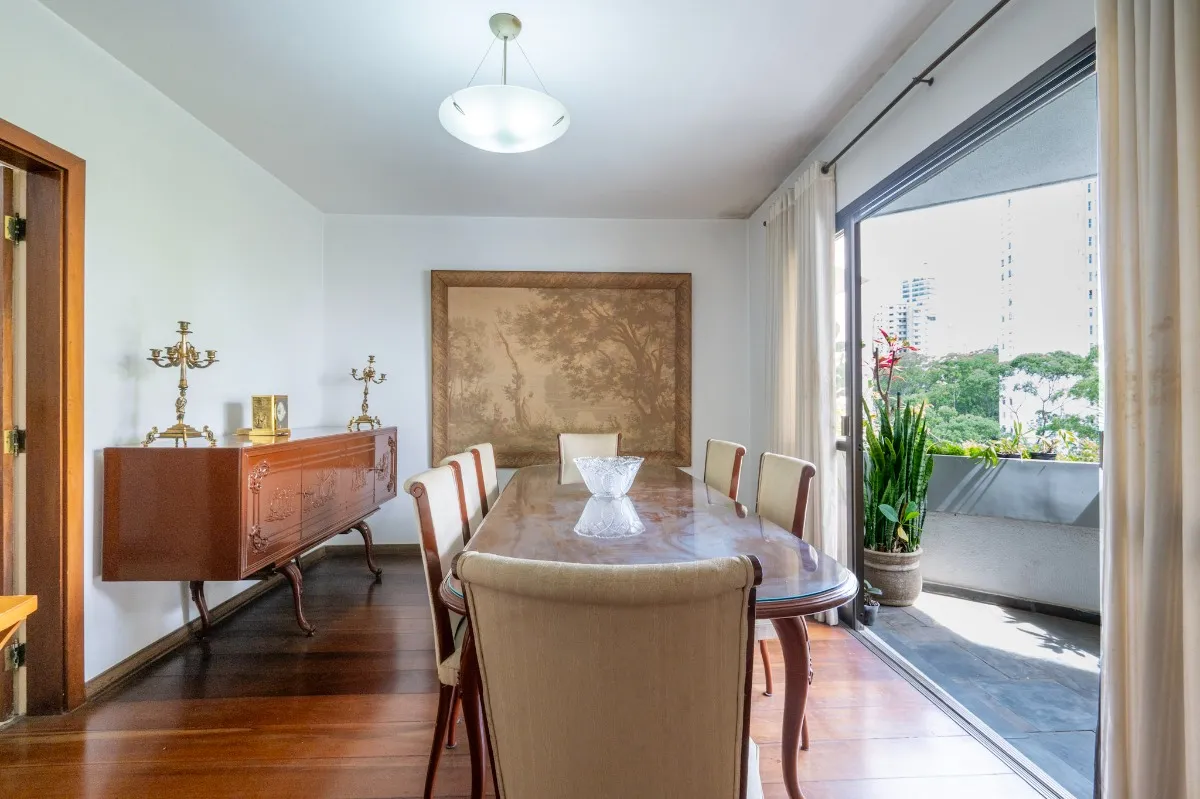 Foto do imóvel Apartamento para venda em Vila Andrade com 4 quartos, sendo 3 suítes, 200m2