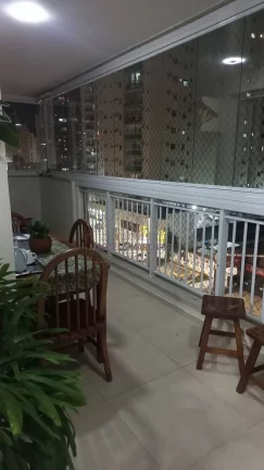 Imagem Apartamento de frente super varanda
