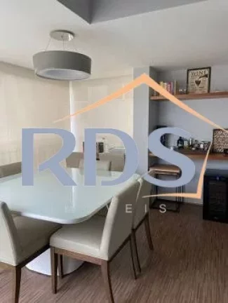Imagem Vende apartamento de 105m² na Vila Olímpia com 3 quartos, 1 suíte, 1 lavabo.