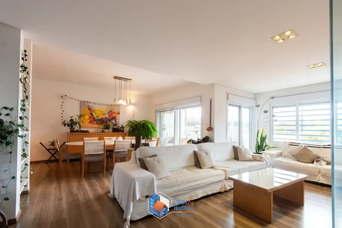 Imagem Casa para venda em Pacaembu com 4 quartos, sendo 3 suítes, 400m²