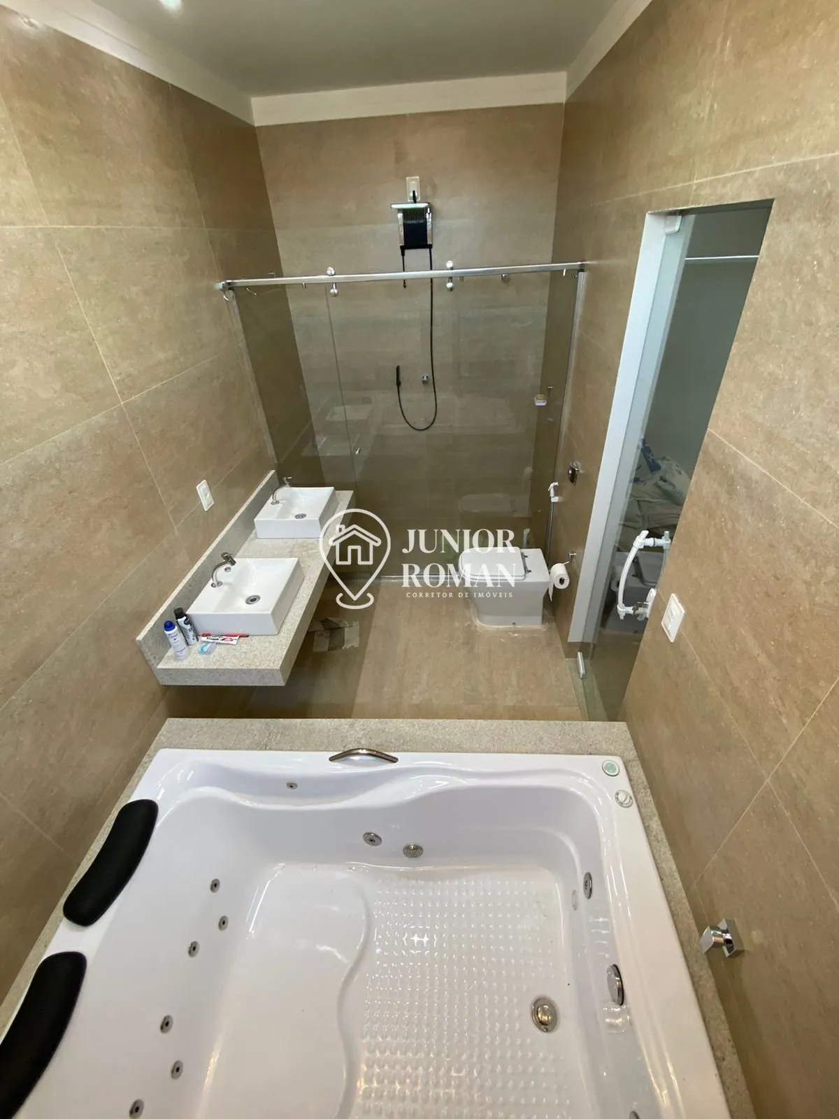 Imagem CASA ALTO PADRÃO COM PISCINA 3 DORM. 1 SUÍTE NO FIRENZI - BARREIRAS/BA