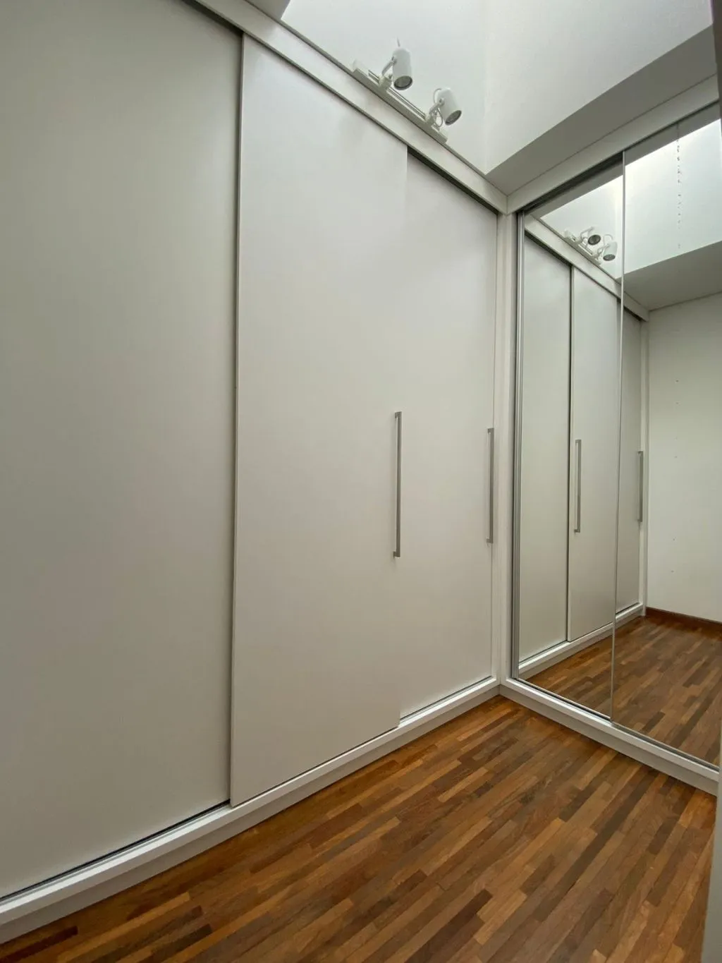 Imagem Casa 360 m² com 3 suítes no Condomínio Mont Blanc- Campolim -Sorocaba