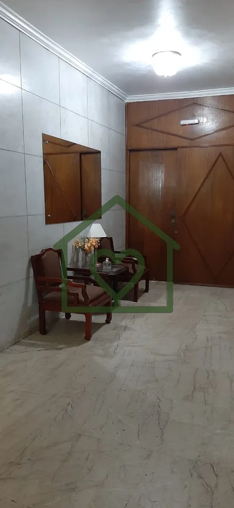 Imagem Lindo apartamento no último andar do prédio e na parte mais alta do Centro Histórico. 
 
Imóvel ...