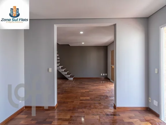 Imagem Cobertura Duplex Impecável à Venda Em Moema Com 3 Suítes e 3 Vagas - Localização Privilegiada, a poucos metros do Parque Ibirapuera
