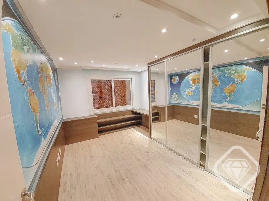 Imagem Casa em condomínio fechado à venda.

Ampla metragem, alto padrão construtivo e vista privilegiada...