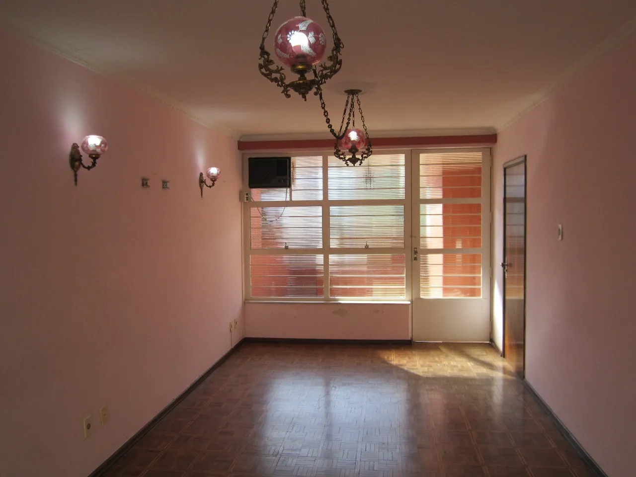 Imagem Encantadora Casa em Santa Teresina - Sorocaba/SP