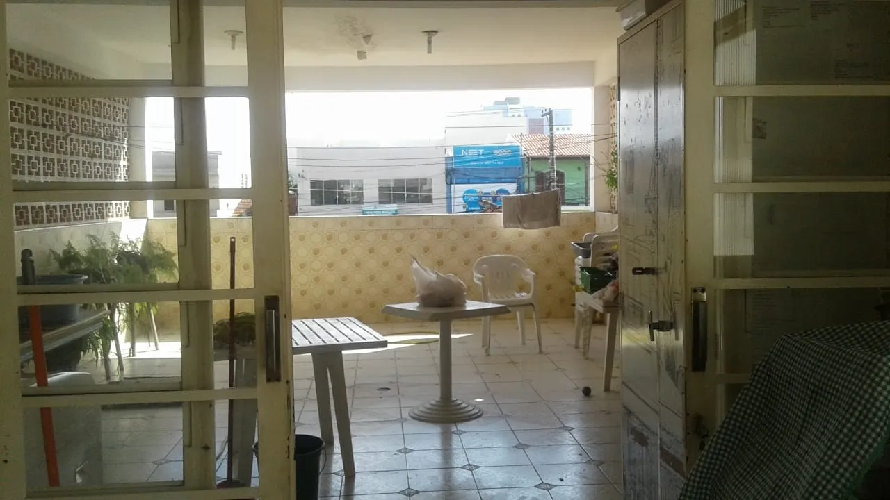 Imagem Comercial à venda 3 Quartos, 1 Suite, 10 Vagas, 664M², São Benedito, Pindamonhangaba - SP