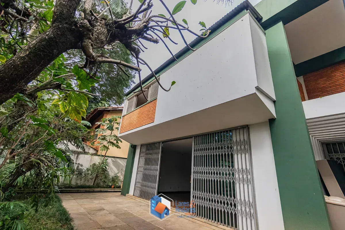 Imagem Casa para venda em Granja Julieta com 3 quartos, sendo 2 suítes, 438m²